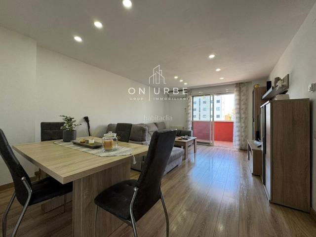 Piso en venta en Badalona, Bufalà. Calle de Cantàbria. Pisos.