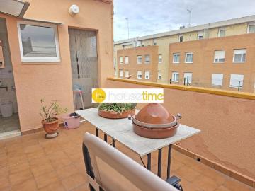 Piso en venta en Badalona, Bufalà. Piso en Búfala de 90m2 con terraza privada de 12m2 y jardín privado frontal. Pisos.
