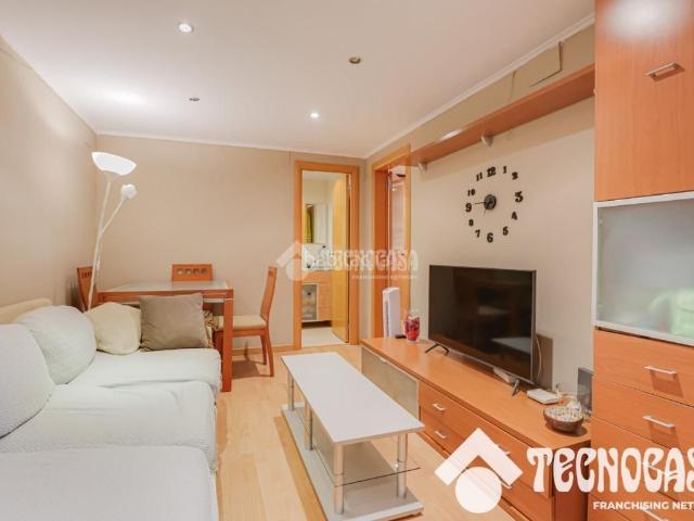 Piso en venta en Badalona, Bufalà. Piso en venta en Badalona. Pisos.