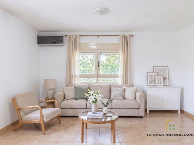 Piso en venta en Badalona, Bufalà. Piso en venta Plaza Baleares. Pisos.