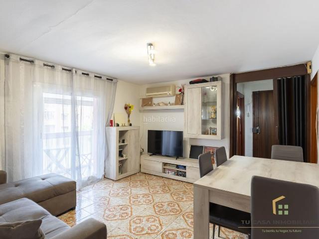 Piso en venta en Badalona, Bufalà. Pisos.