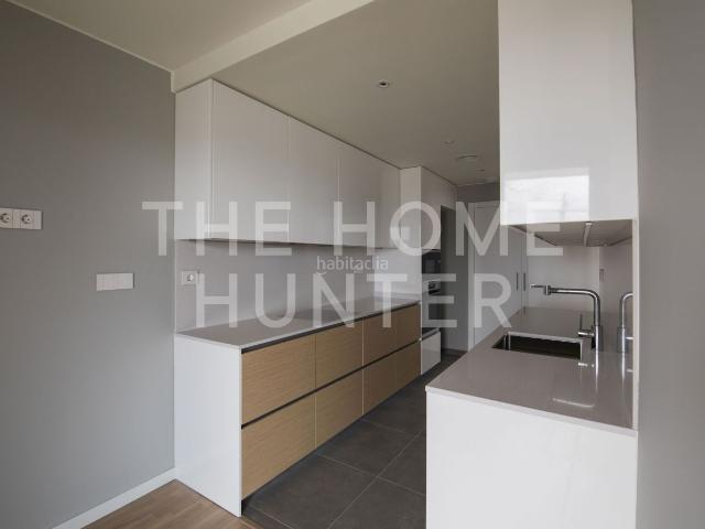 Piso en venta en Badalona, Gorg. Piso de 142 m2 con piscina, vistas y terraza en venta en Badalona. Pisos.