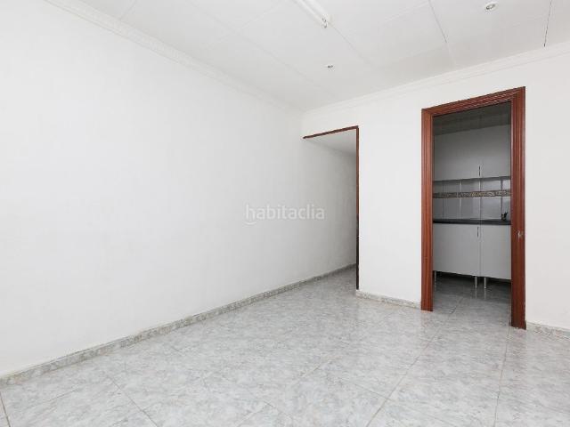 Piso en venta en Badalona, La Salut. ATENCION INVERSOR,ALQUILADO!. Pisos.