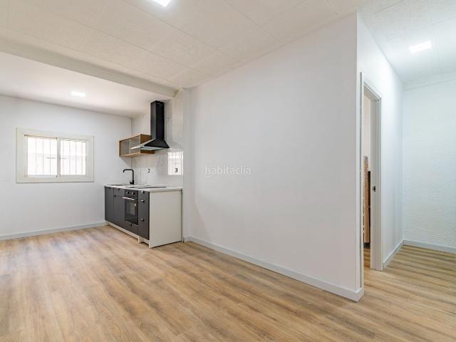 Piso en venta en Badalona, La Salut. VIVIENDA A ESTRENAR de DISEÑO, con patio interior y parking en la finca EN BADALONA. Pisos.