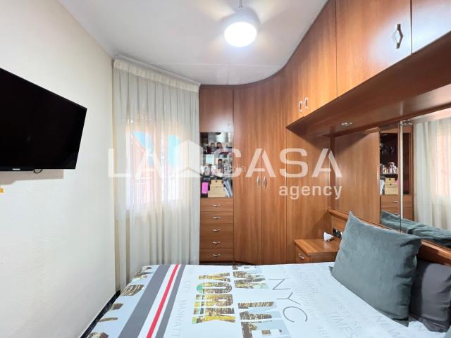 Piso en venta en Badalona, Llefià. GRAN OPORTUNIDAD EN INMEJORABLE ZONA!. Pisos.