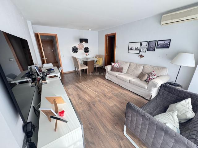Piso en venta en Badalona, Llefià. PISO DE 3 DORMITORIOS REFORMADO!. Pisos.
