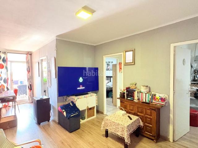 Piso en venta en Badalona, Llefià. Piso 75 m2 en Calle Circunvalación, Badalona de 3 habitaciones. Pisos.