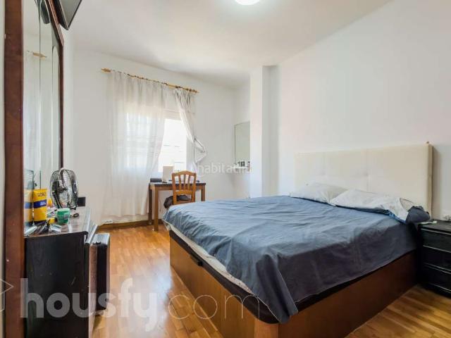 Piso en venta en Badalona, Llefià. Pisos.