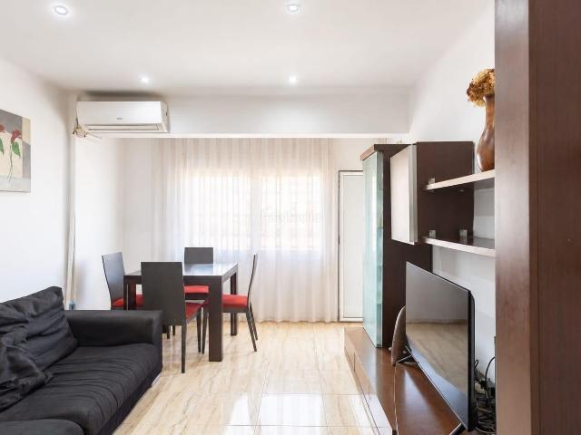 Piso en venta en Badalona, Llefià. Pisos.
