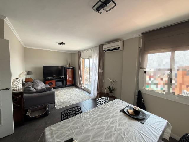 Piso en venta en Badalona, Llefià. Pisos.