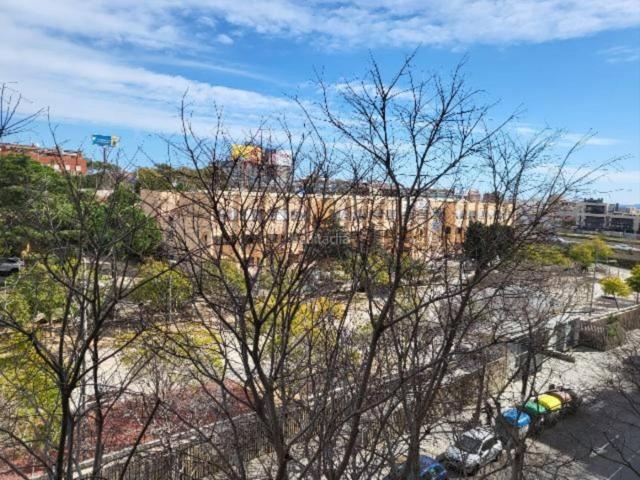 Piso en venta en Badalona, Sant Crist. BONITO PISO DE 3 HABITACIONES CON ASCENSOR!. Pisos.