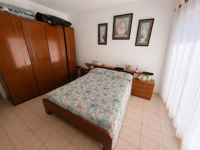 Piso en venta en Badalona, Sant Crist. PISO AMPLIO A REFORMAR. Pisos.