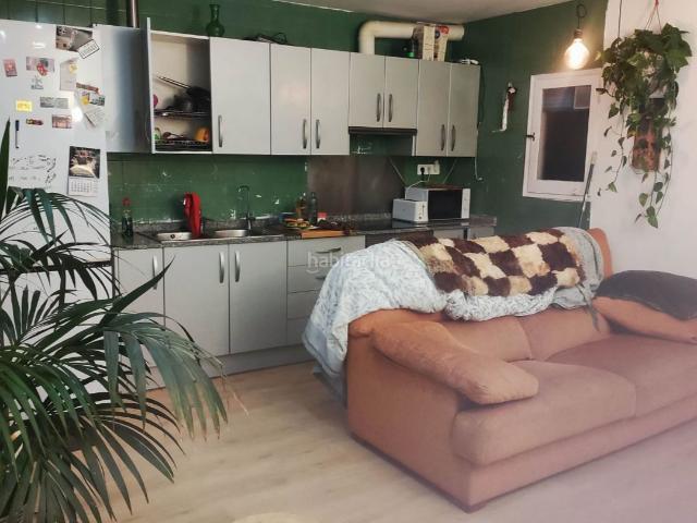 Piso en venta en Badalona, Sant Crist. Piso muy luminoso y recien reformado integral. Pisos.