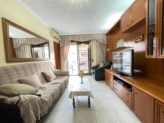 Piso en venta en Badalona, Sant Crist. Pisos.