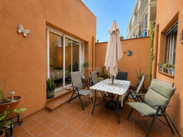 Piso en venta en Badalona, Sistrells. Piso en venta en calle Solsona. Pisos.