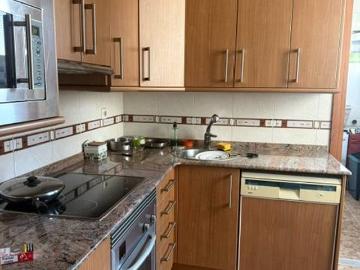 Piso en Venta en Badia del Vallès