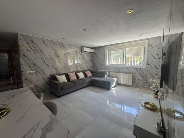Piso en Venta en Badia del Vallès