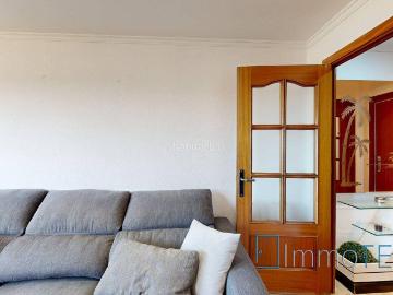 Piso en venta en Badia del Vallès. ASCENSOR Y BALCÓN. Pisos Badia del.