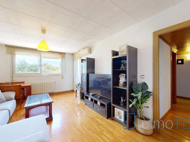 Piso en venta en Badia del Vallès. EN LA AVENIDA BURGOS. Pisos Badia del.
