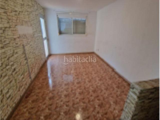 Piso en venta en Badia del Vallès. Piso en Avenida del Mediterráneo Badia del Vallès. Pisos Badia del.