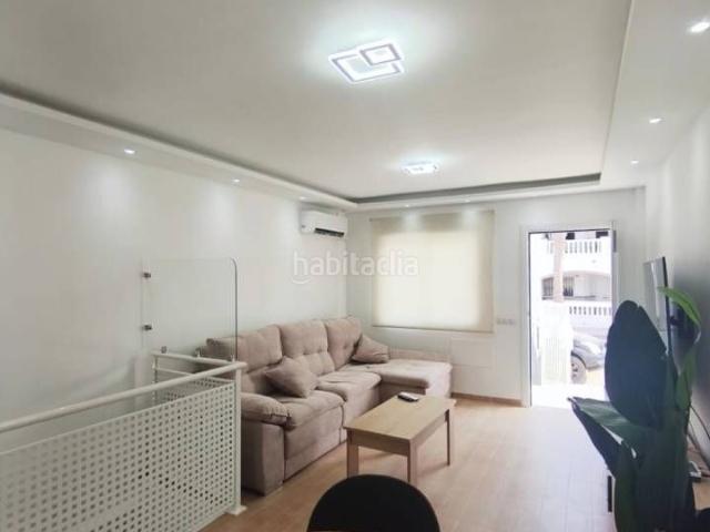 Piso en venta en Balanegra. Bonito y acogedor piso tipo duplex, a estrenar a escasos minutos de la playa en Balanegra. Pisos.