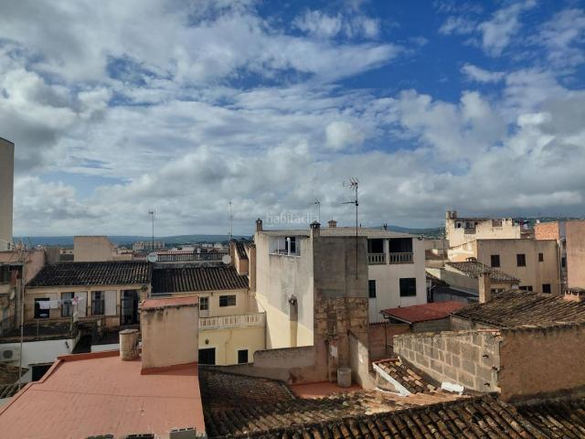 Piso en venta en Baleares Manacor, Manacor Centre. Dos viviendas listas en una sola escritura Máxima rentabilidad y ahorro en el centro de Manacor. Pisos.