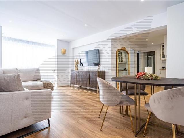 Piso en venta en Baleares Calvià, Magaluf. Apartamento completamente reformado. Pisos.