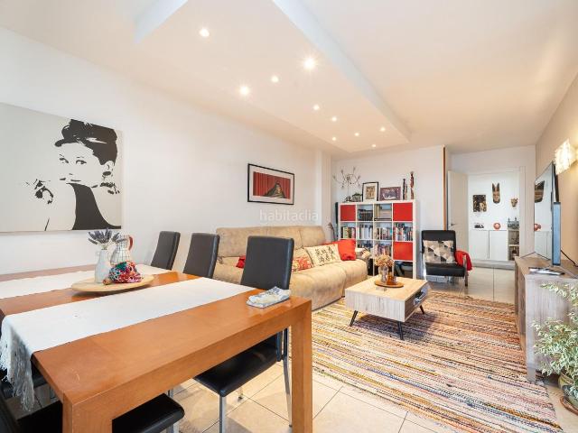 Piso en venta en Baleares Calvià, Santa Ponça. Amplio piso con dos terrazas en planta, ascensor y 3 dormitorios y 2 baños en Santa Ponça. Pisos.