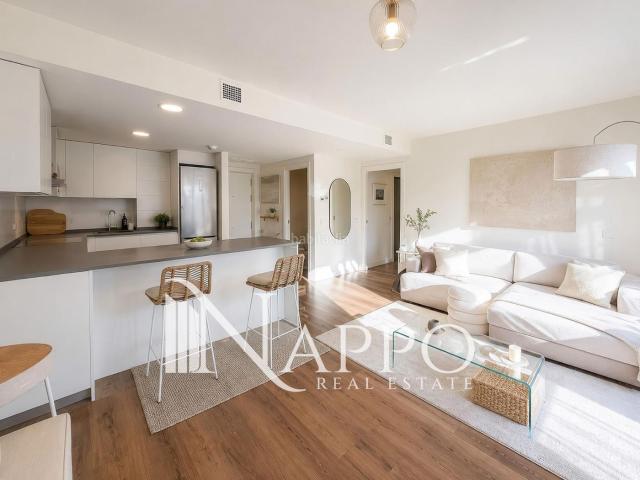 Piso en venta en Baleares Calvià, Santa Ponça. Piso seminuevo con terraza, piscina y plaza de parking a tres minutos de la playa. Pisos.