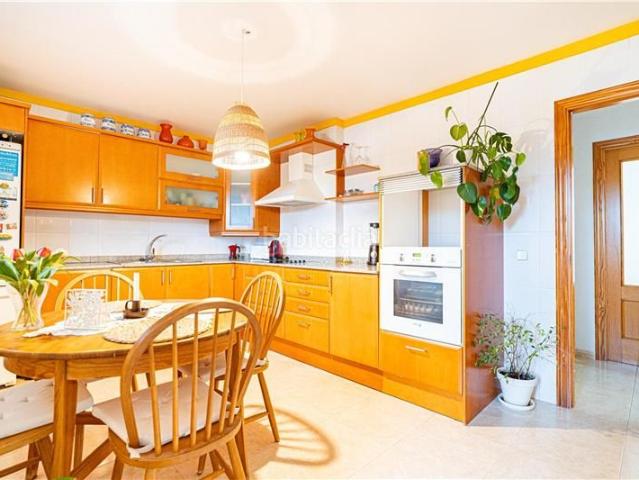 Piso en venta en Baleares Campanet. Piso con terraza de 25m2 aprox. con vistas despejadas. Pisos.