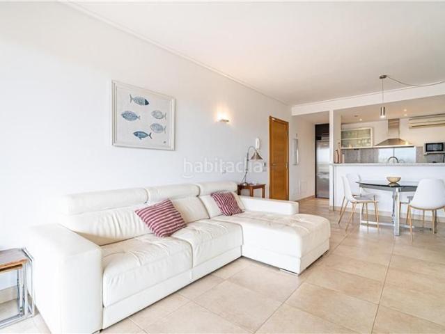 Piso en venta en Baleares Llucmajor, S´Estanyol. Piso con vistas panorámicas y piscina comunitaria. Pisos.
