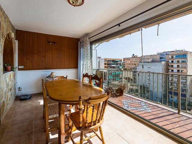 Piso en venta en Baleares Llucmajor, S´Arenal. Luminoso piso en SArenal, Llucmajor a solo 100 metros de la playa. Pisos.