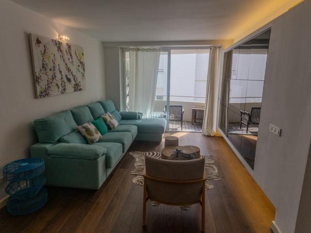 Piso en venta en Baleares Palma de Mallorca, Cala Major. Moderno apartamento urbano cerca de la playa de Cala Major.Precio 375.000 Euros.Superficie habitable aprox. 65 m.Superficie total. Pisos Palma.