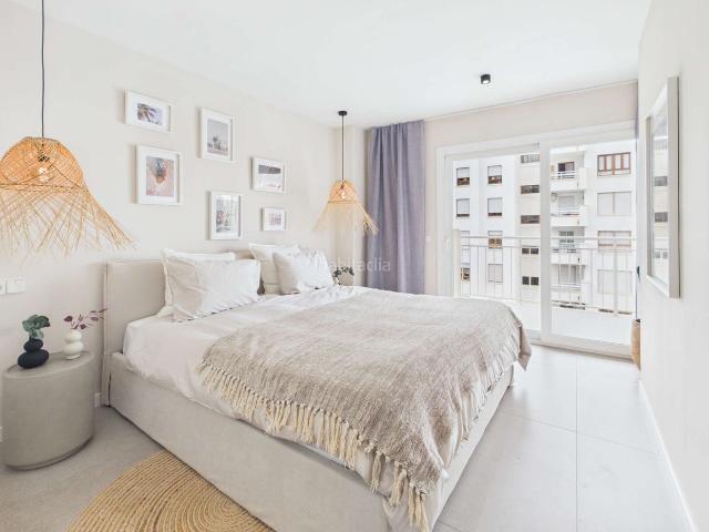 Piso en venta en Baleares Palma de Mallorca, Es Jonquet. Santa Catalina Kernsanierte Designerwohnung mit Terrasse und Hafenblick Obj. 10121. Pisos Palma de.
