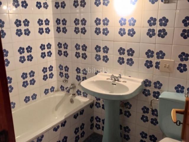 Piso en venta en Baleares Palma de Mallorca, Pere Garau. Amplio 3º con ascensor en finca tranquila: comodidad, espacio y todos los servicios a tu alcance. Pisos Palma de.