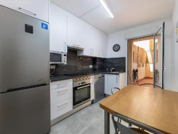 Piso en venta en Baleares Palma de Mallorca, Plaça de Toros. Piso reformado con dos terrazas y ascensor en Bons Aires. Pisos Palma de.