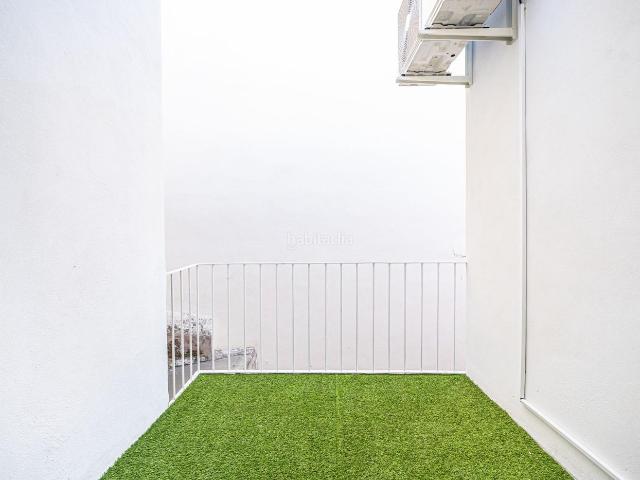 Piso en venta en Baleares Palma de Mallorca, Plaça de Toros. Primer piso totalmente reformado con terraza en Plaza de Toros. Pisos Palma de.
