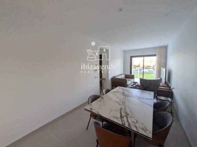 Piso en venta en Baleares Sant Antoni de Portmany. Exclusivo piso de obra nueva listo para estrenar con piscina y garaje. Pisos Sant Antoni de.