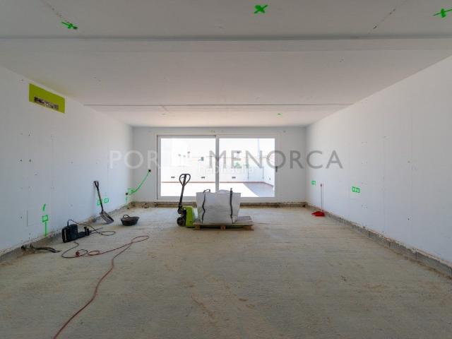 Piso en venta en Baleares Sant Lluís, Sant Lluís S´Ullestrar Torret. Primer piso con terraza en venta en el pueblo de Sant Lluis. Pisos Sant.