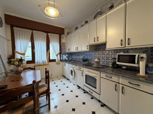 Piso en venta en Basauri, Centro Ariz Uribarri. Pisos.