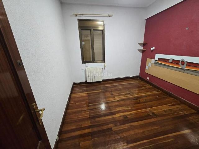 Piso en venta en Basauri, Kalero Basozelai. VIVIENDA CON ASCENSOR EN BASAURI. Pisos.