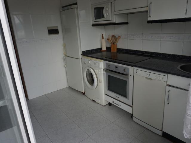 Piso en venta en Basauri, Kalero Basozelai. Pisos.