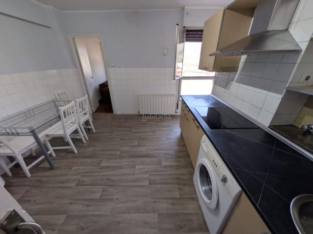 Piso en venta en Basauri, Kalero Basozelai. Pisos.