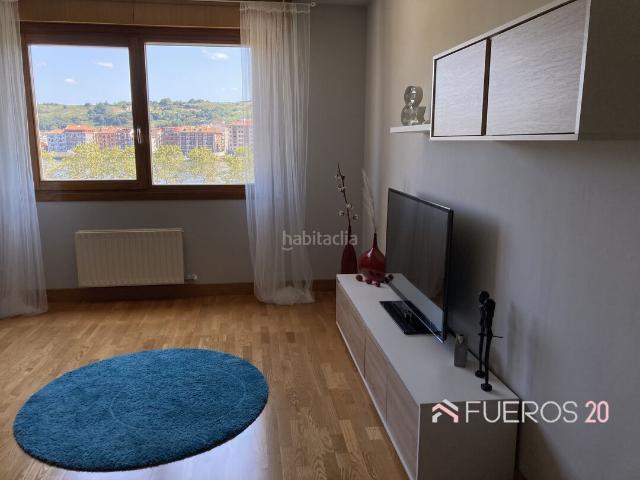 Piso en venta en Barakaldo, Lasesarre. URBAN.CON GARAJE Y TRASTERO. Pisos.