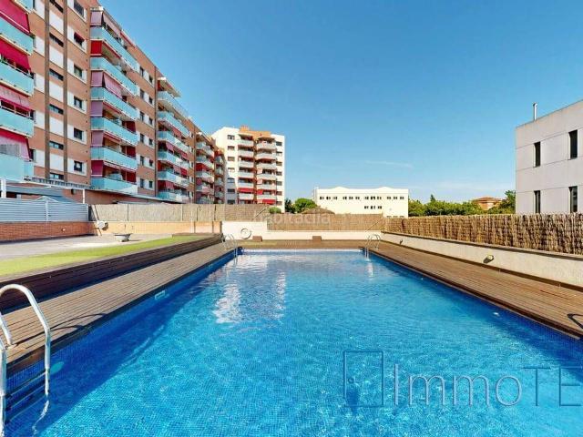 Piso en venta en Barberà del Vallès, Parc Central. PISCINA, PARKING Y TRASTERO. Pisos Barberà del.