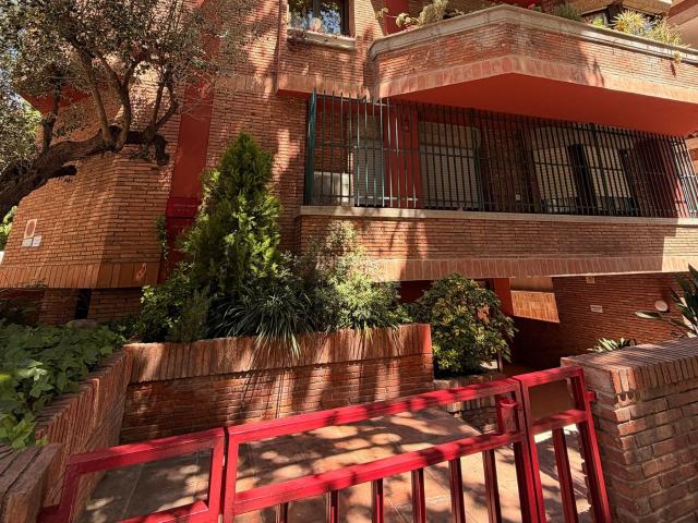 Piso en venta en Barcelona, Tres Torres. AMPLIO PISO DE 165 m² EN TRES TORRES CON PARKING Y TRASTERO. Pisos.