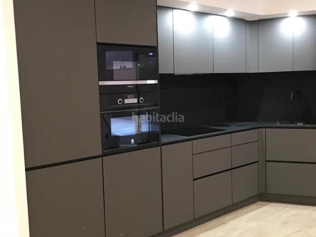 Piso en venta en Barcelona, Tres Torres. Bajos con terraza reformado en SarriaTres Torres. Pisos.