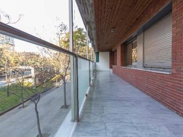 Piso en venta en Barcelona, Tres Torres. MAGNÍFICA VIVIENDA CON GRAN TERRAZA DE 59m2 EN SARRIÁ. Pisos.
