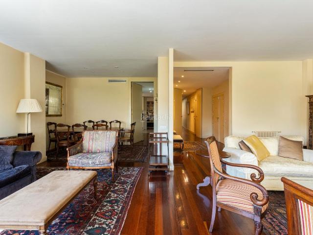 Piso en venta en Barcelona, Tres Torres. Piso en Venta en Sant Gervasi. Pisos.
