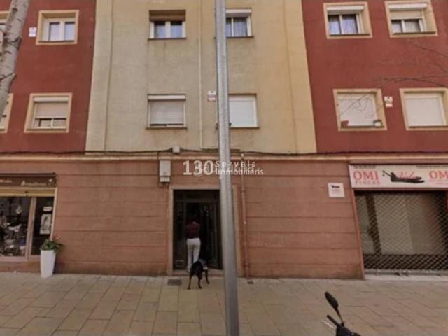 Piso en venta en Barcelona, Turó de la Peira. Alquilado oportunidad de inversión. Pisos.